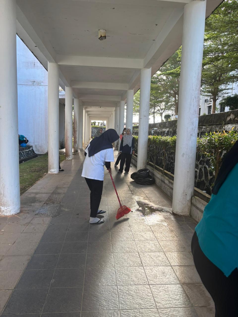 Thumbnail Gotong Royong